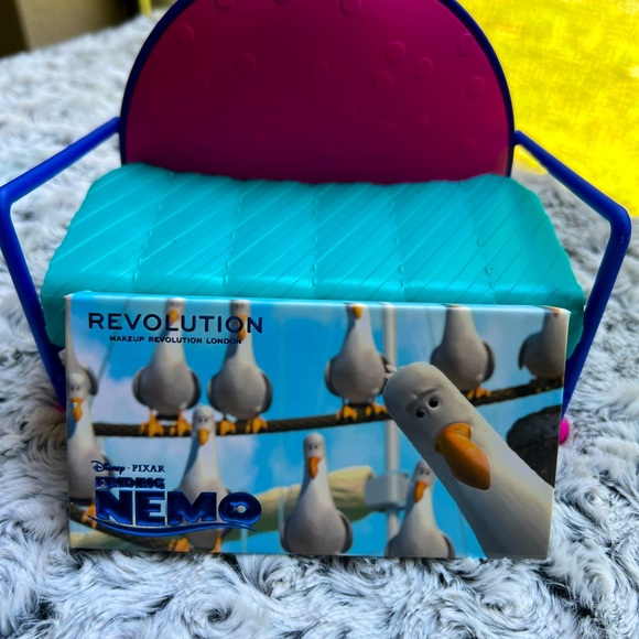 Revolution Finding Nemo Bundle! - Picture 4 of 6